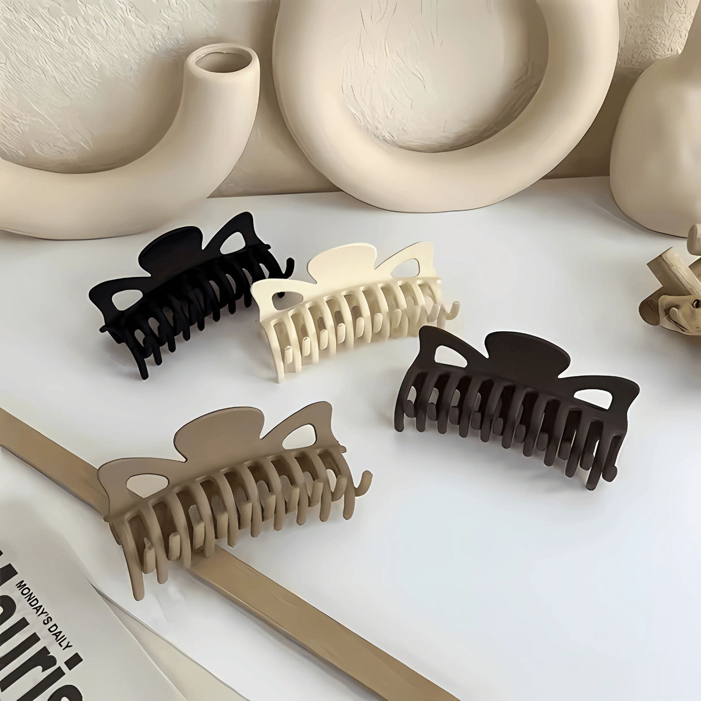 Large Matte Non-Slip Claw Clips for Thick Hair - Gummia
