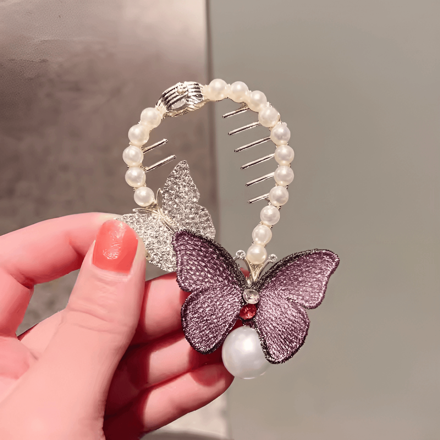 Pearl Butterfly Bun Hair Clip - Gummia