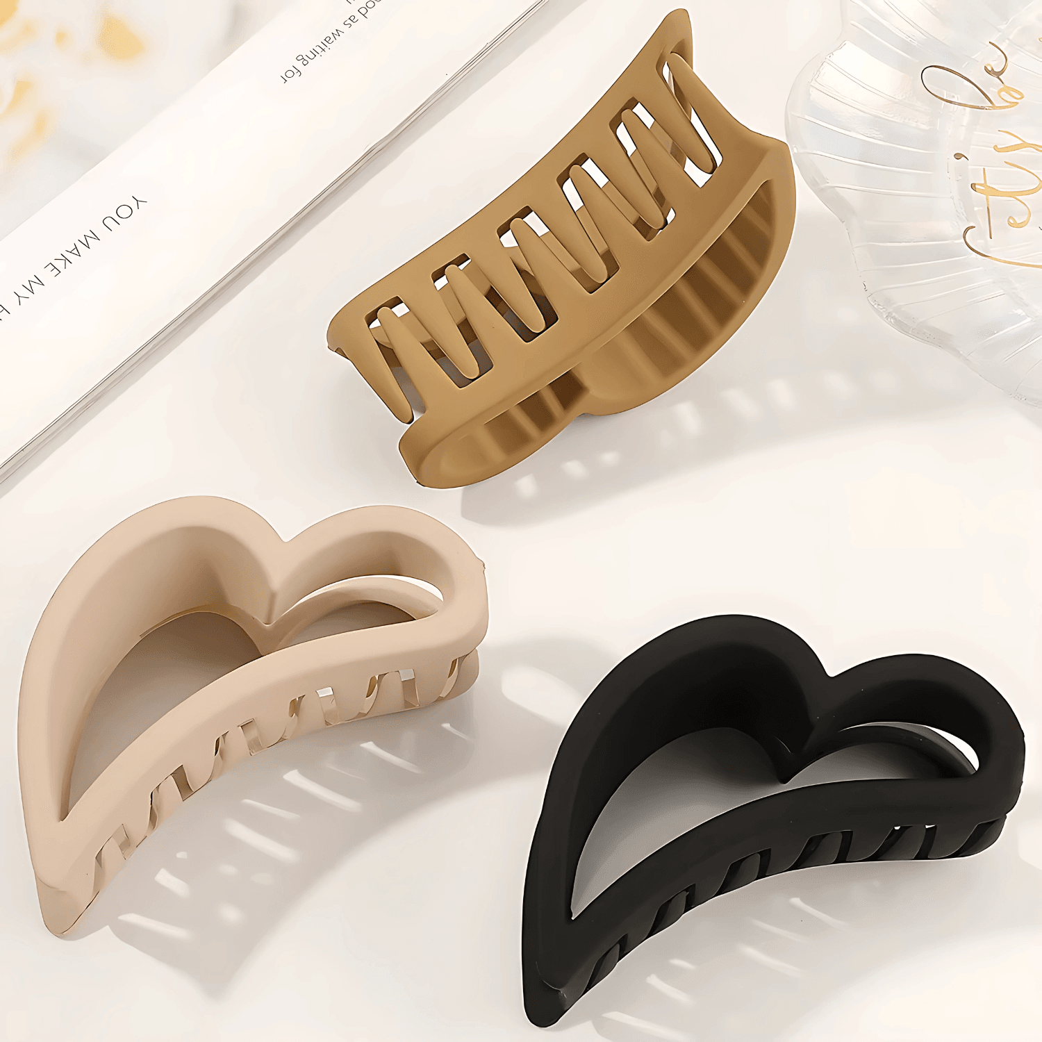 Heart-Shaped Matte Claw Clip - Gummia