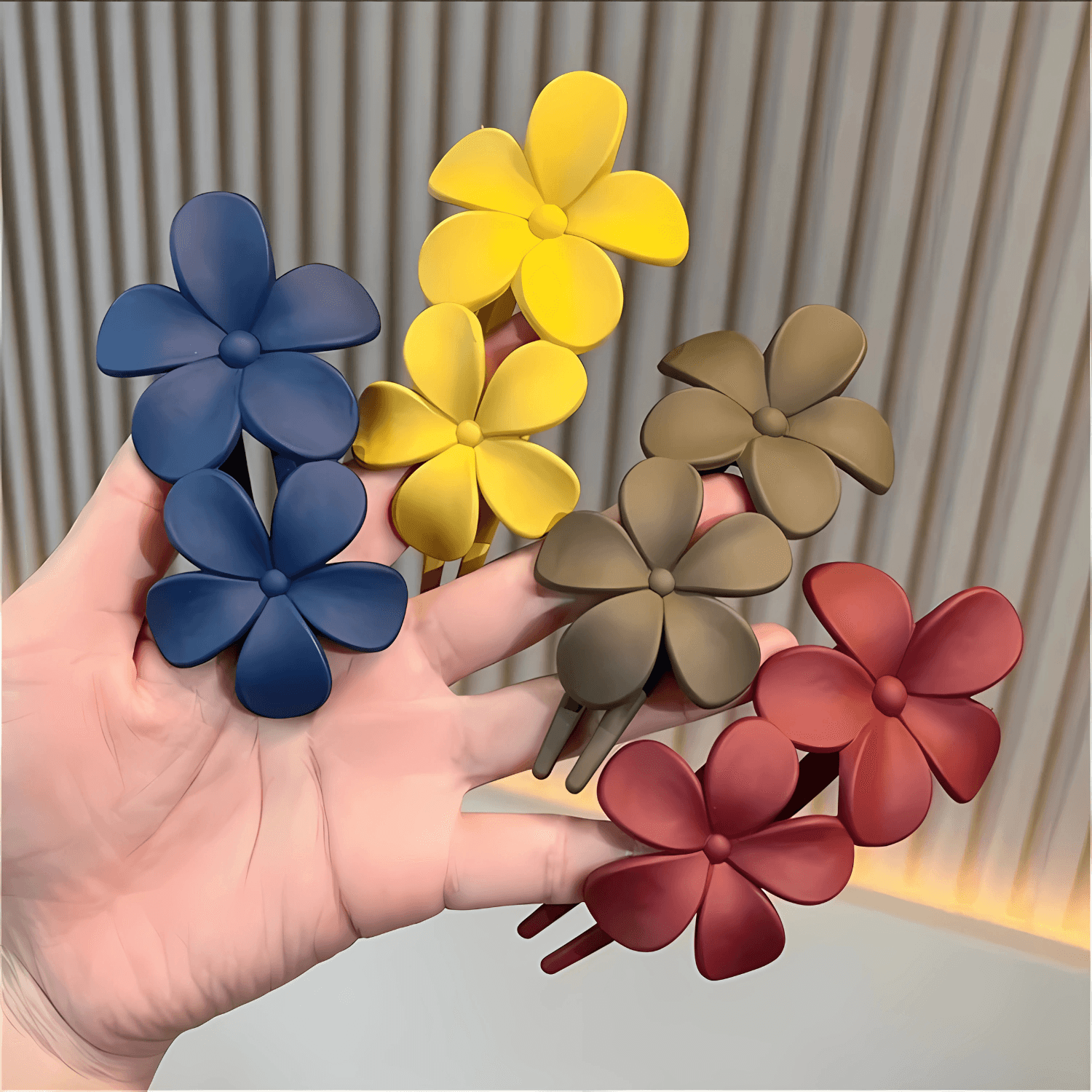 Elegant Double Flower Claw Clip for Women - Gummia